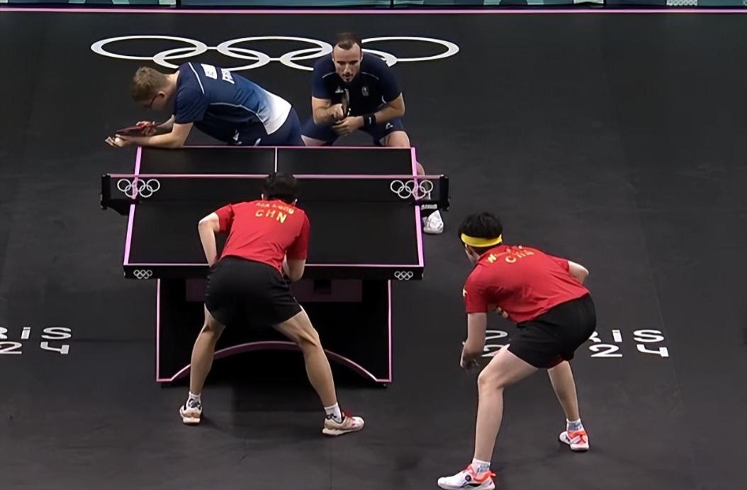 波兰队碾压法国队，马龙高光表现