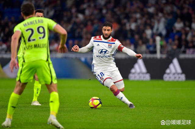 塞维利亚轻取里昂，范戴克扛起全队