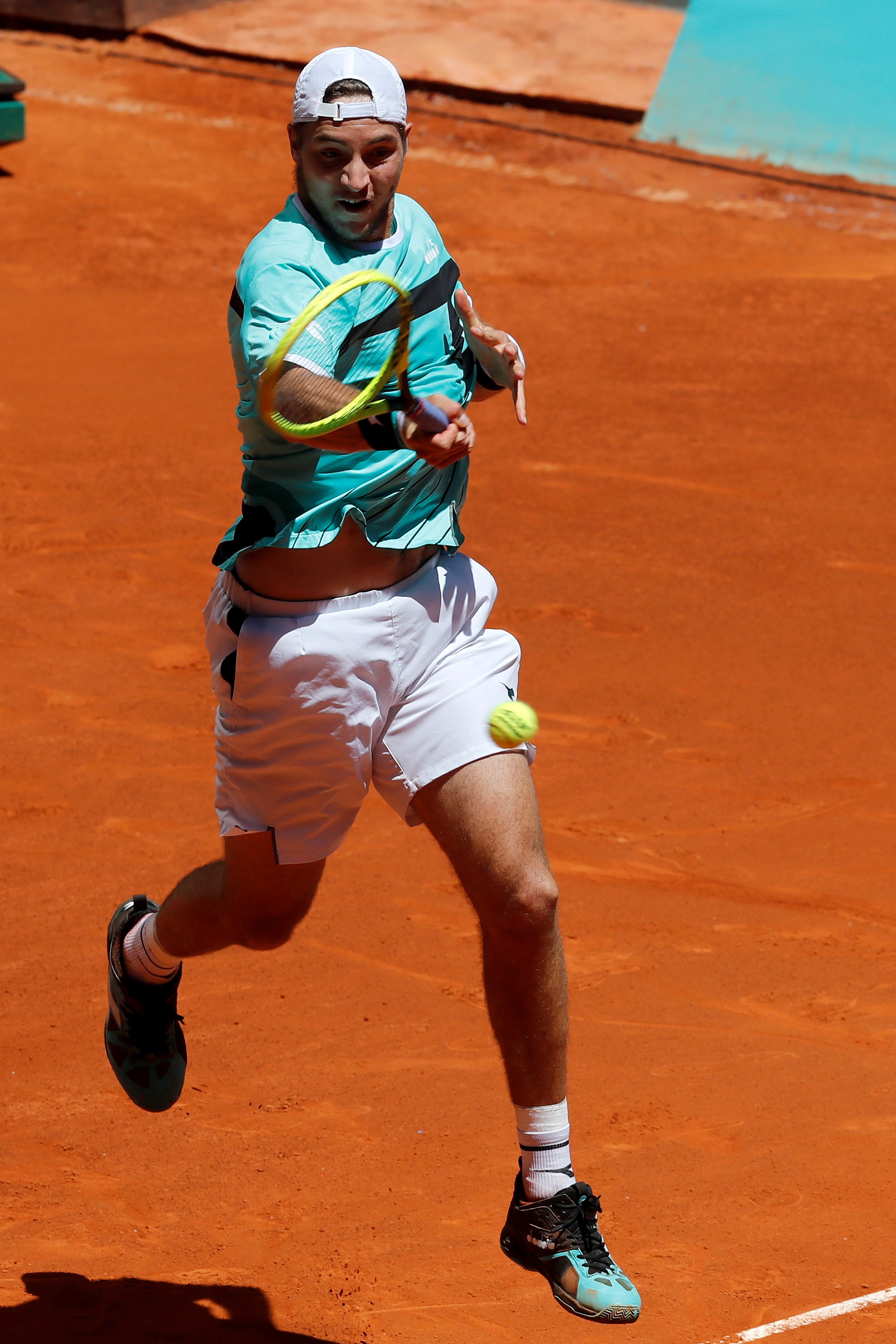 澳大利亚网球队爆冷德国网球队，克耶高斯高光表现