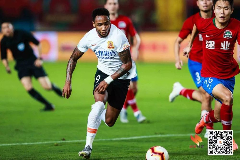 纽伦堡客场力克法兰克福，保级前景一片光明