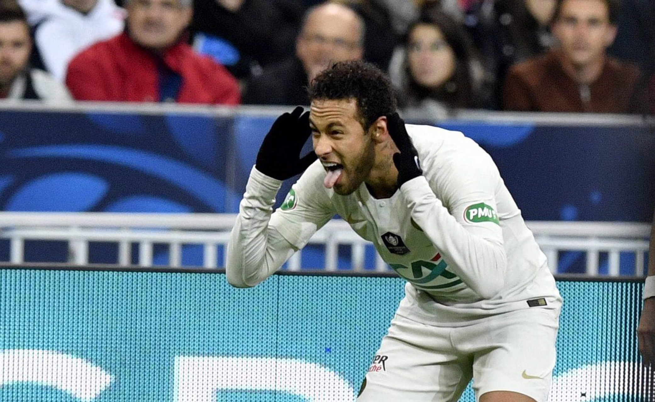 巴萨召开特别会议商讨下赛季战略 巴萨召开特别会议商讨下赛季战略