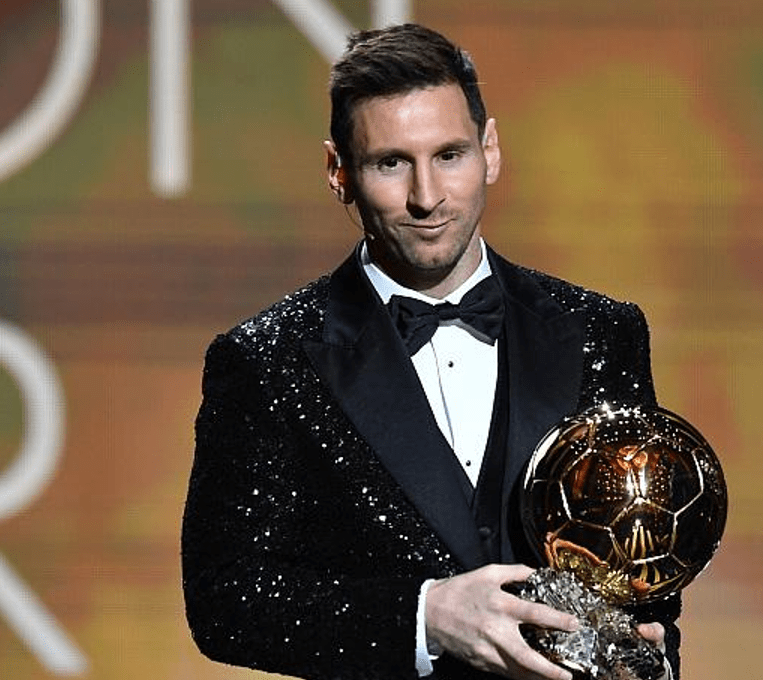 巴萨召开特别会议商讨下赛季战略 巴萨召开特别会议商讨下赛季战略