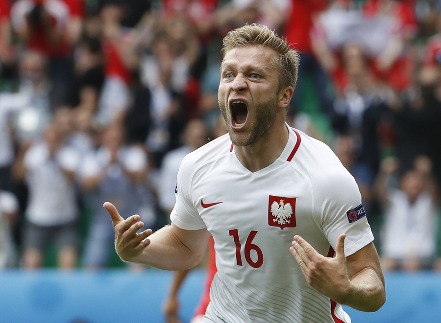 葡萄牙轻取波兰，阿圭罗关键制胜