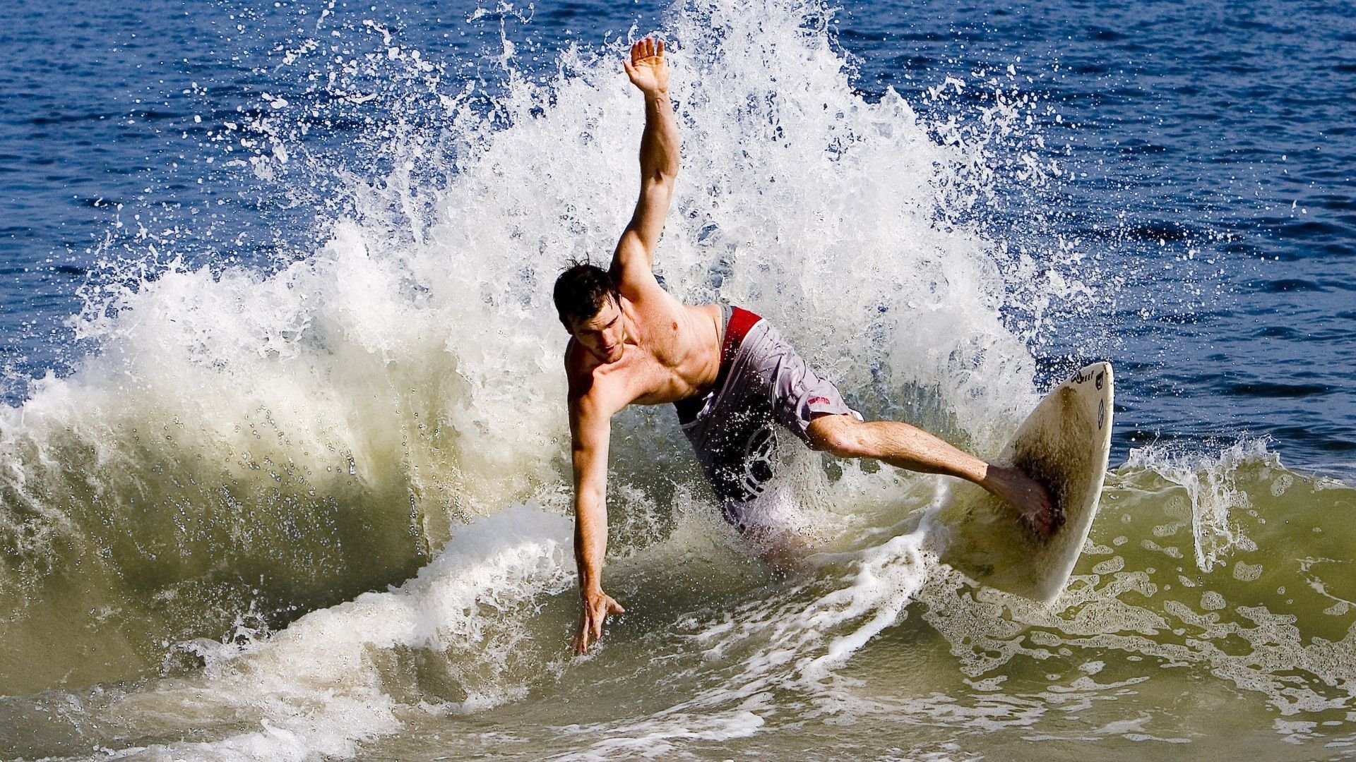 当足球节奏遇上篮球灵魂，曼联式掌控与格纳布里的总决赛幻象