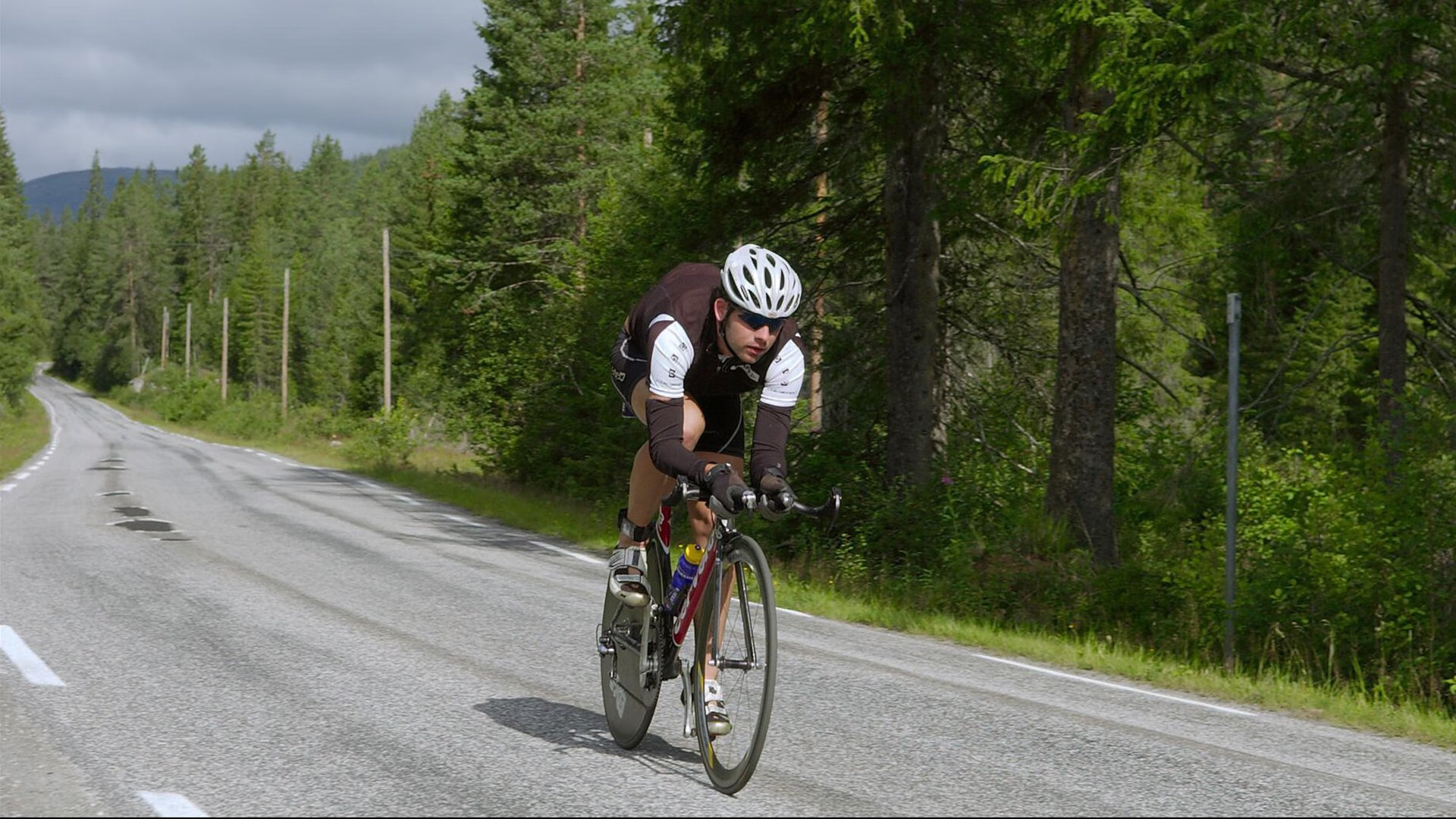 唯一的神迹，当卡马文加以一己之力，改变乌克兰与瑞典的宿命对战
